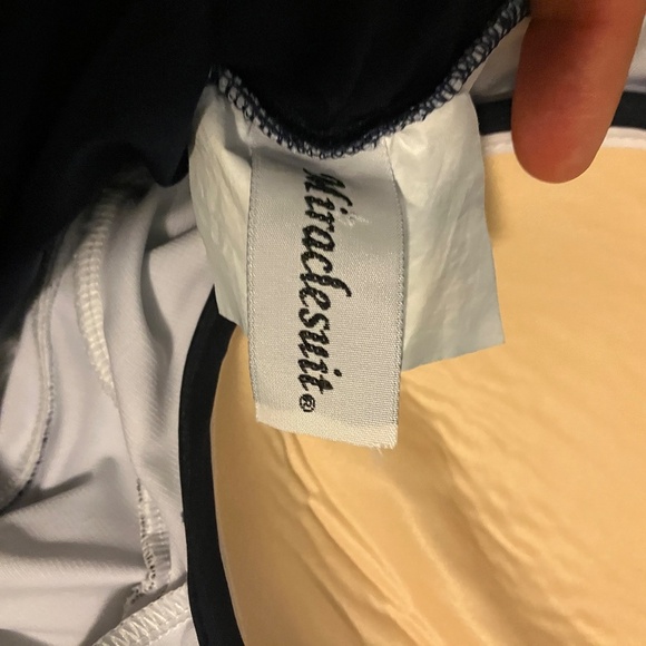 Miraclesuit one piece bathing suit. Size 10. Blue and white with gold accents - Picture 4 of 4